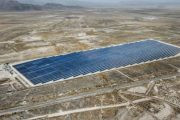 نیروگاه ۱۰ مگاواتی خورشیدی شهرستان لارستان به شبکه متصل شد